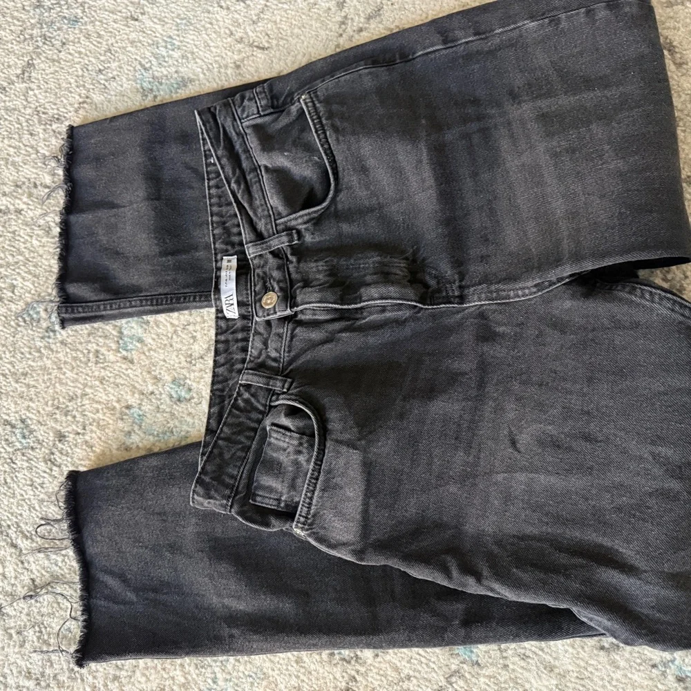 Zara HIGH WAIST - CROPPED - Picture 5 of 6